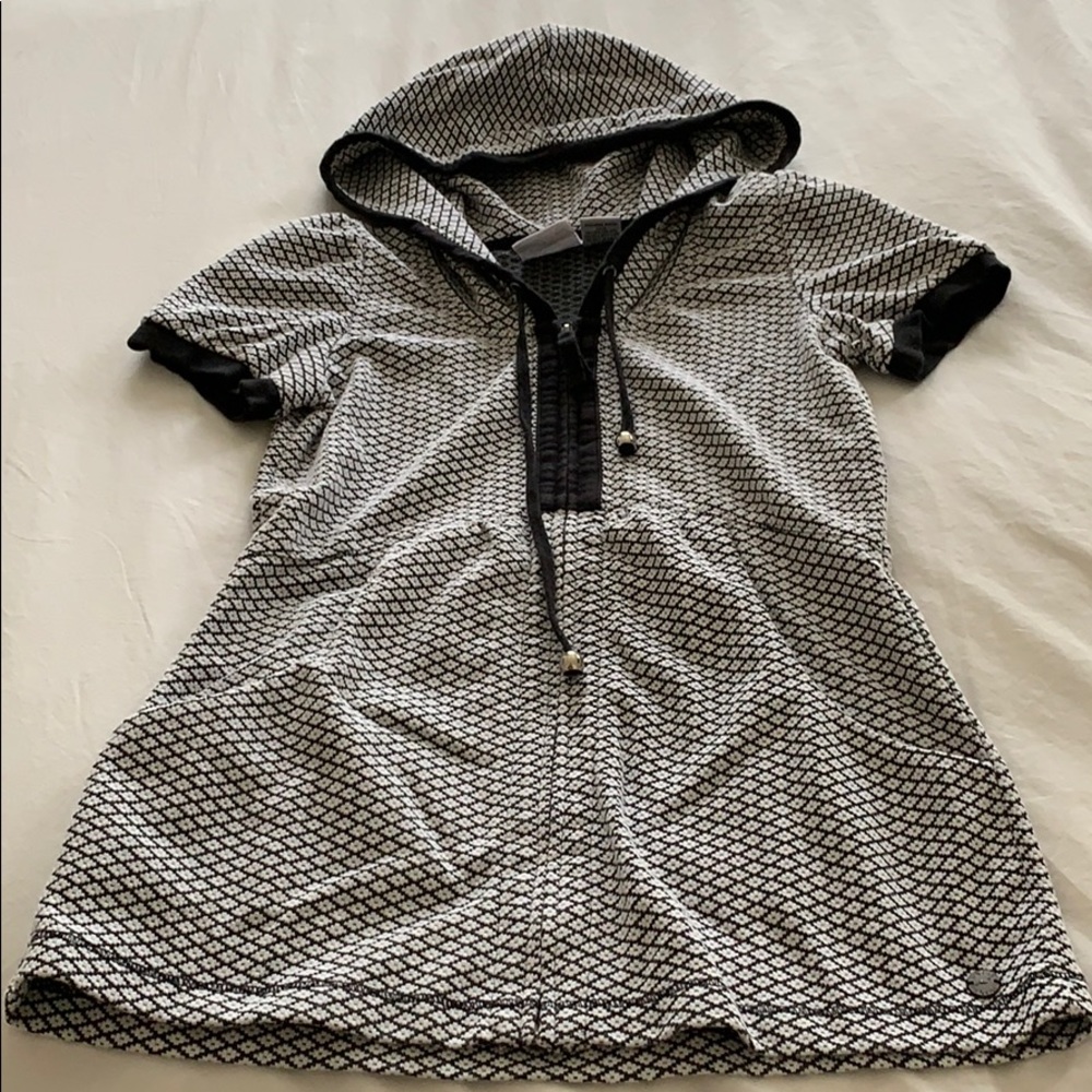 ONEIL Coverup w hood. Peplum Detail. Size S